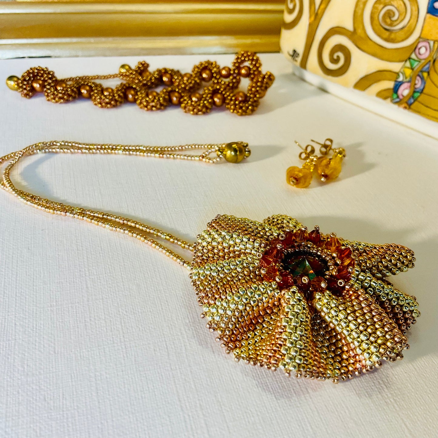 Collana con bracciale artigianali fatti a mano con perline in vetro Miyuki