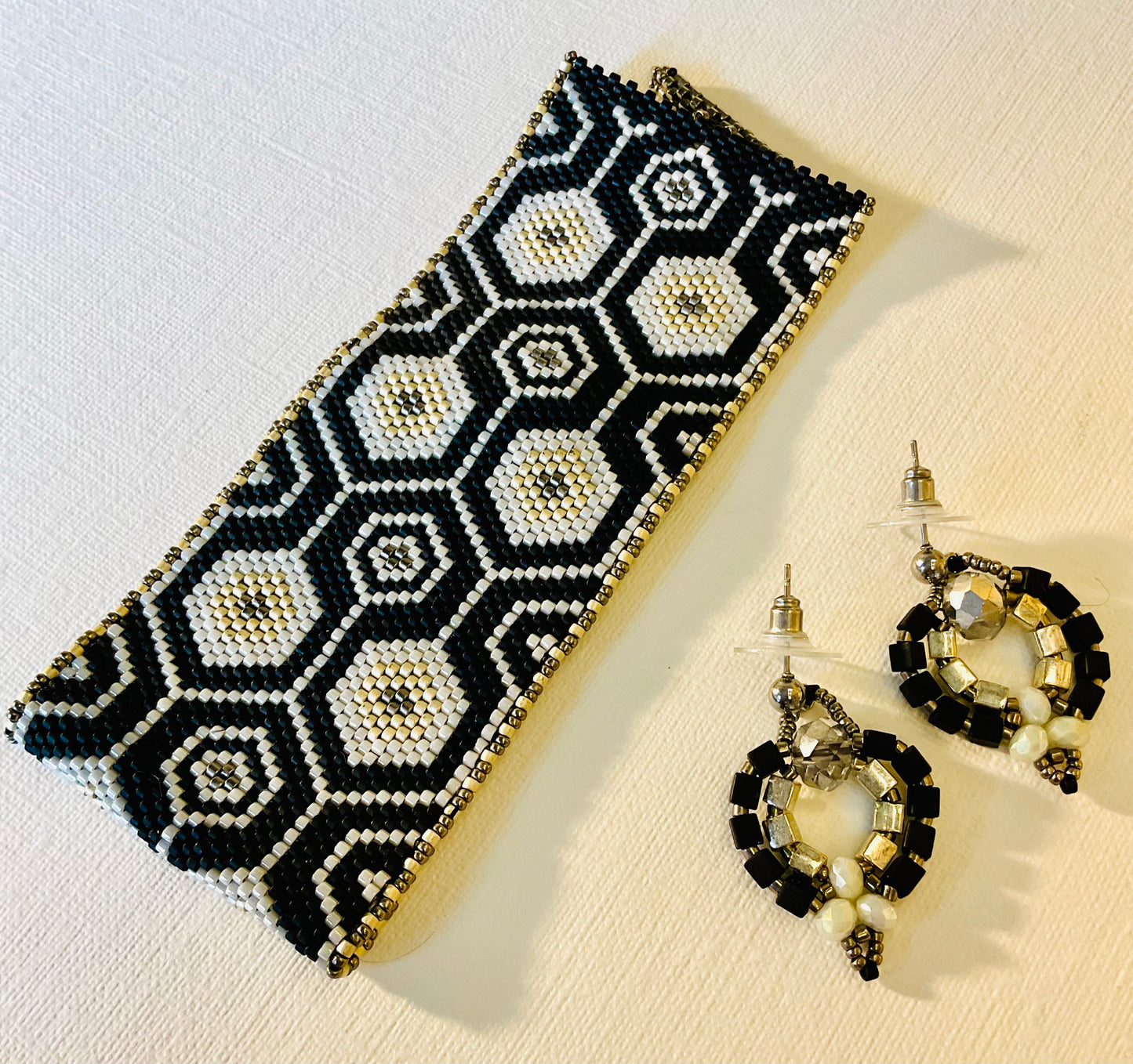 Bracciale con orecchini fatti a mano con perline in vetro Miyuki