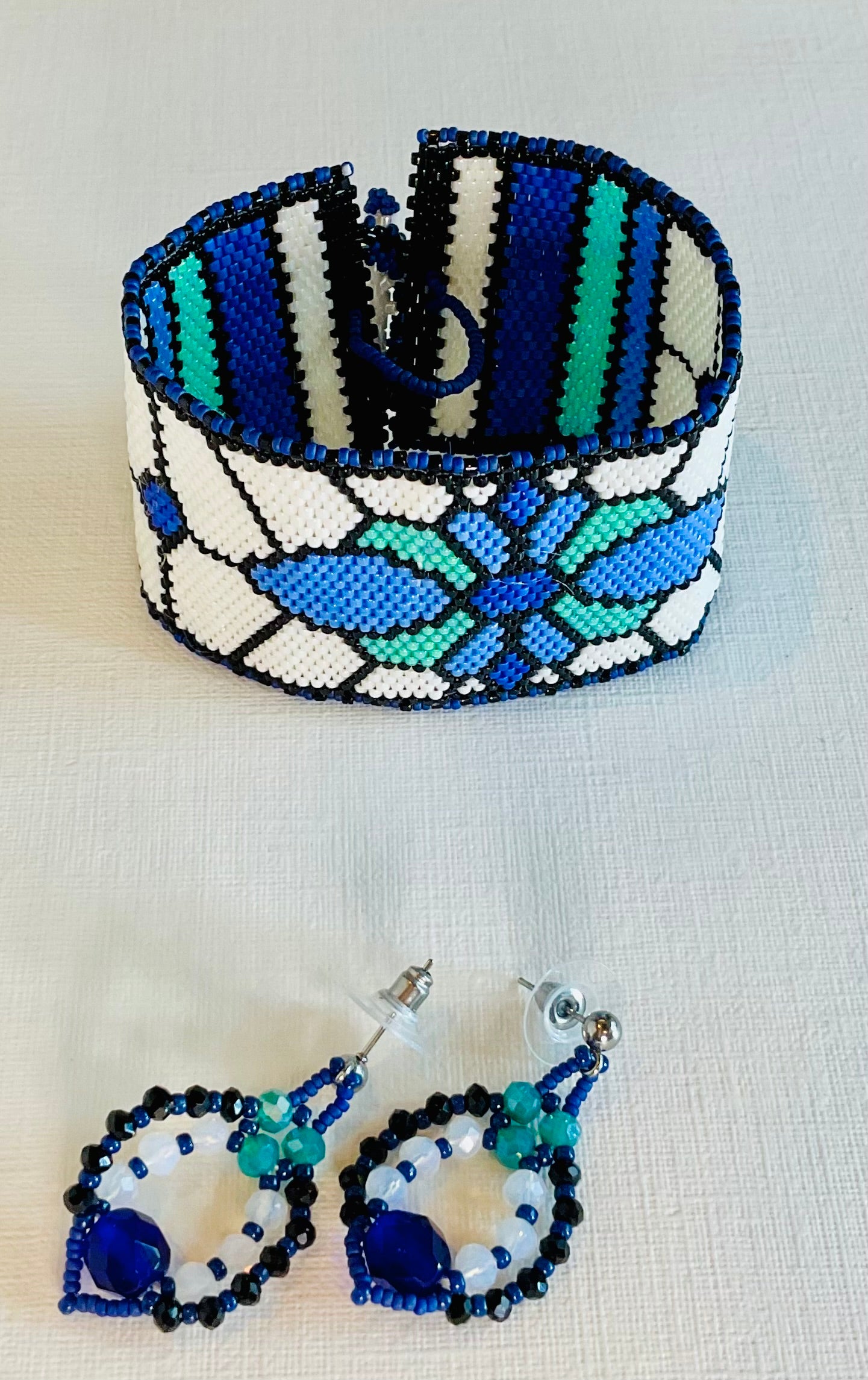 Bracciale con orecchini