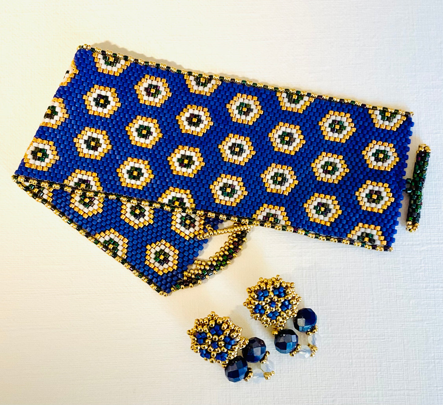 Bracciale con orecchini
