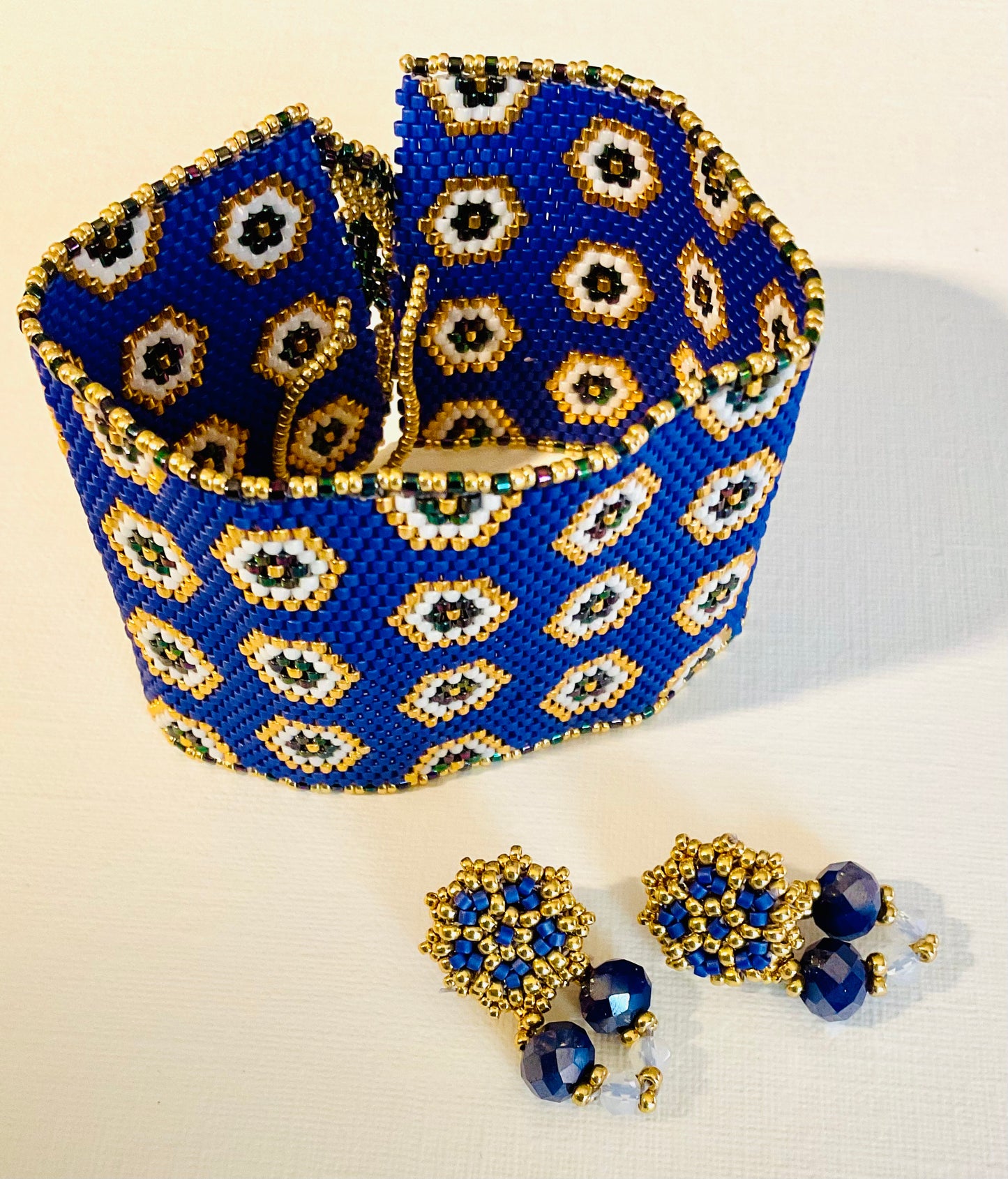 Bracciale con orecchini
