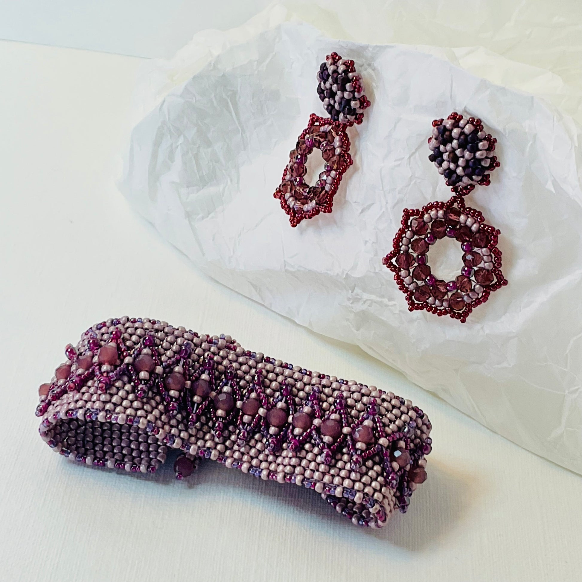 Bracciale con orecchini fatti a mano con perline in vetro Miyuki