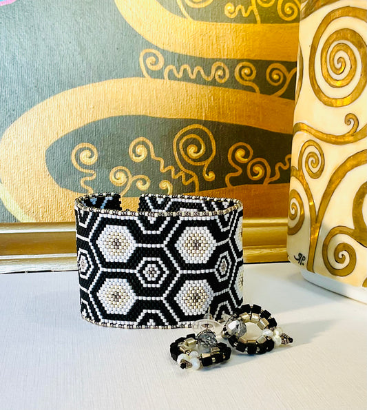 Bracciale con orecchini fatti a mano con perline in vetro Miyuki