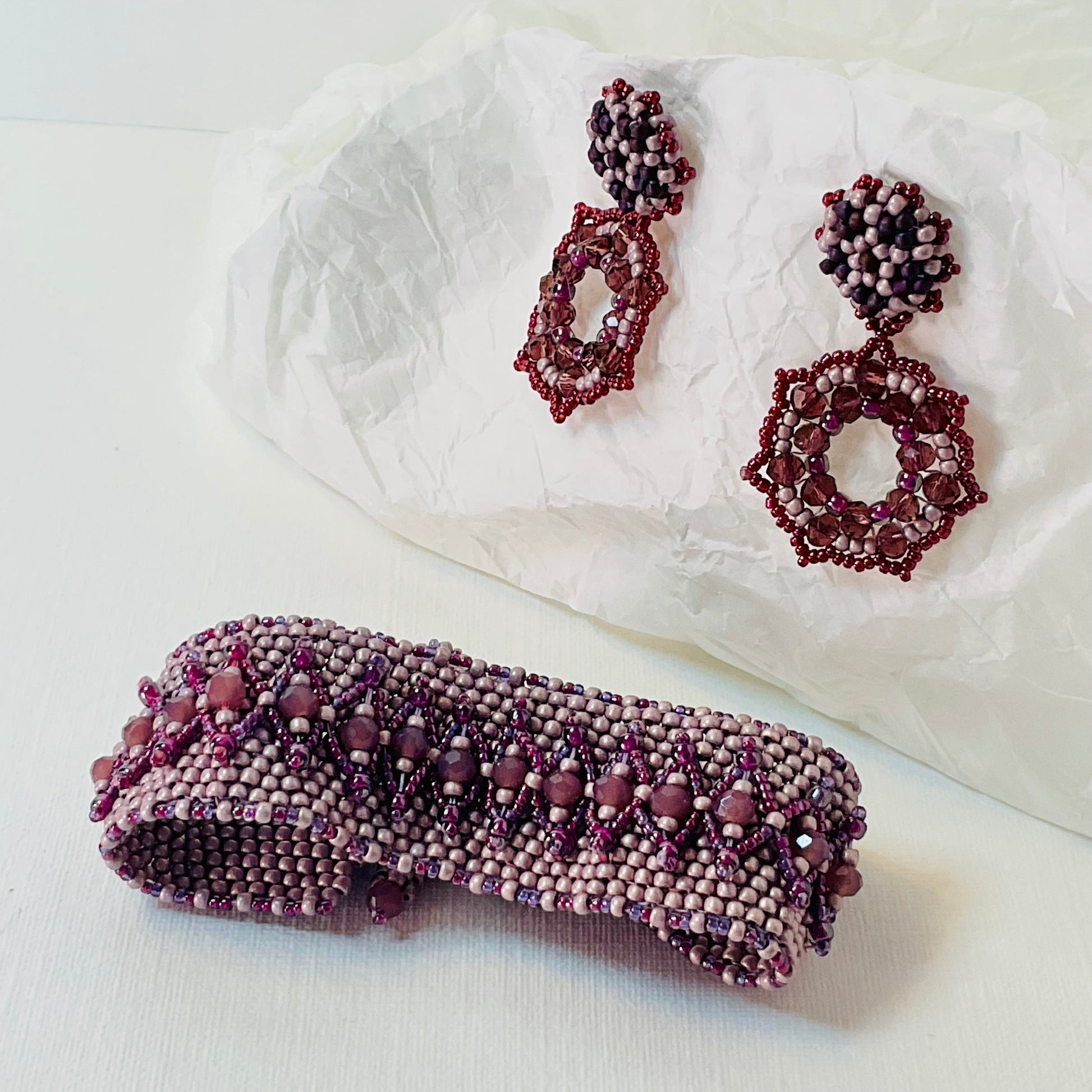 Bracciale con orecchini fatti a mano con perline in vetro Miyuki