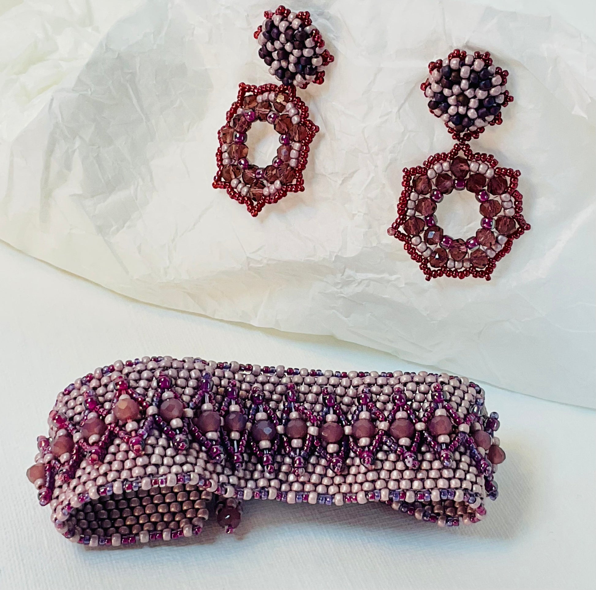 Bracciale con orecchini fatti a mano con perline in vetro Miyuki