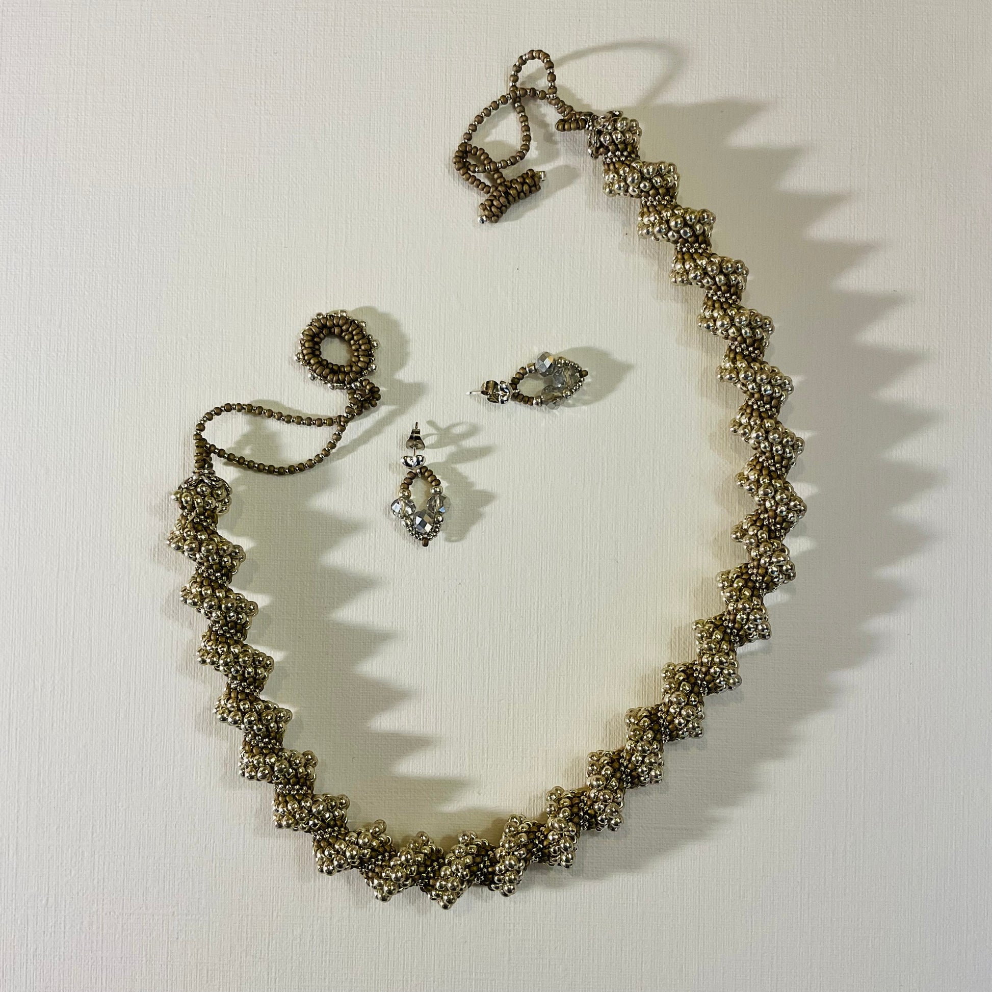 Collana ed orecchini artigianali fatti a mano  perline Miyuki 
