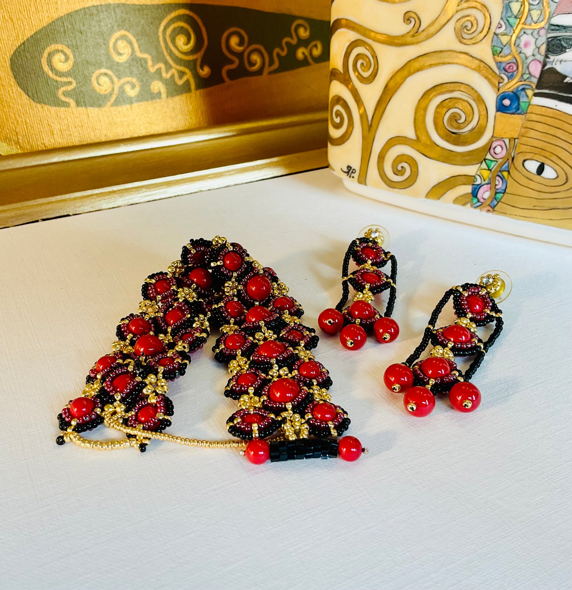 Bracciale con orecchini fatti a mano con perline in vetro Miyuki
