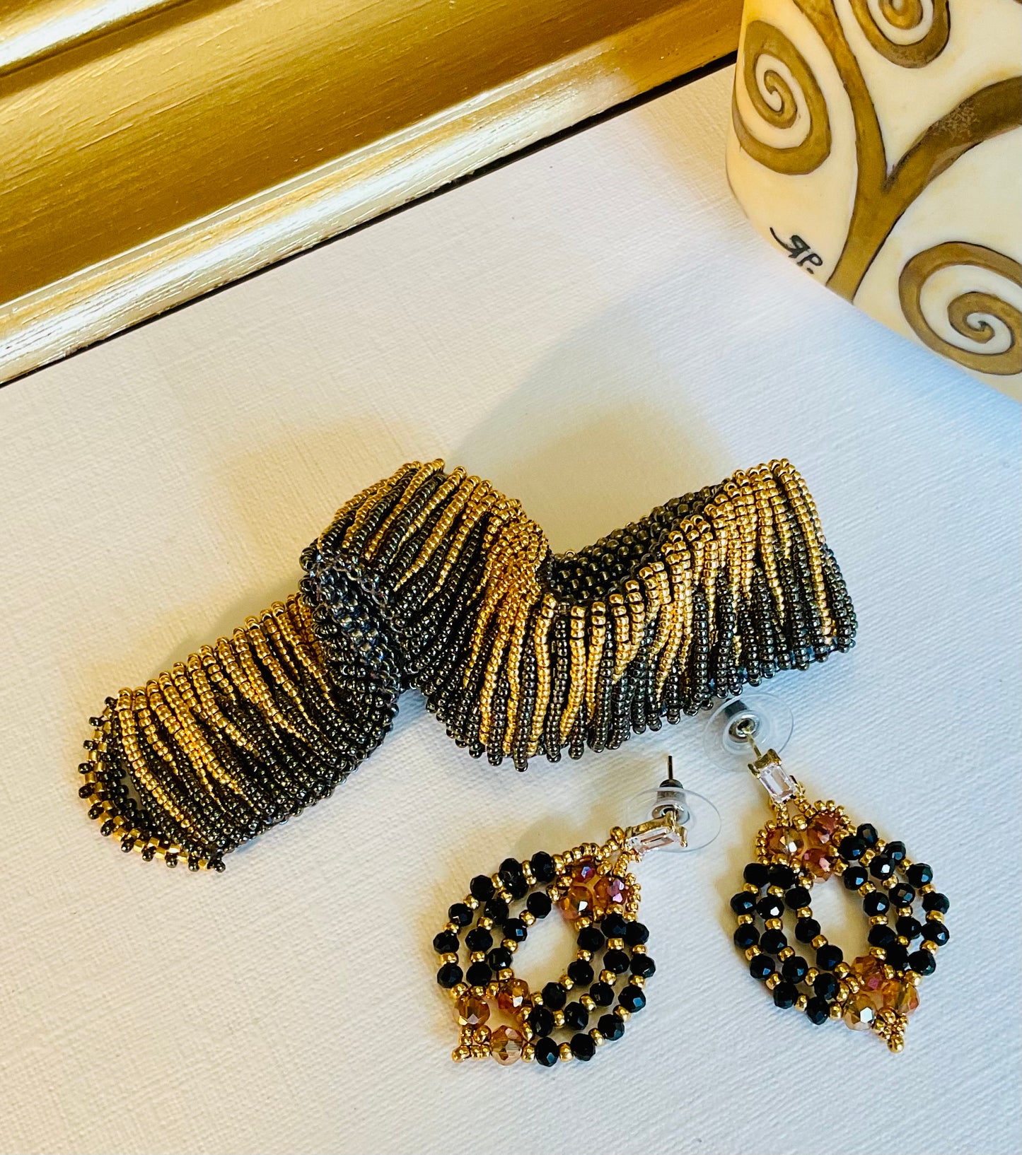 Bracciale con orecchini fatti a mano con perline in vetro Miyuki