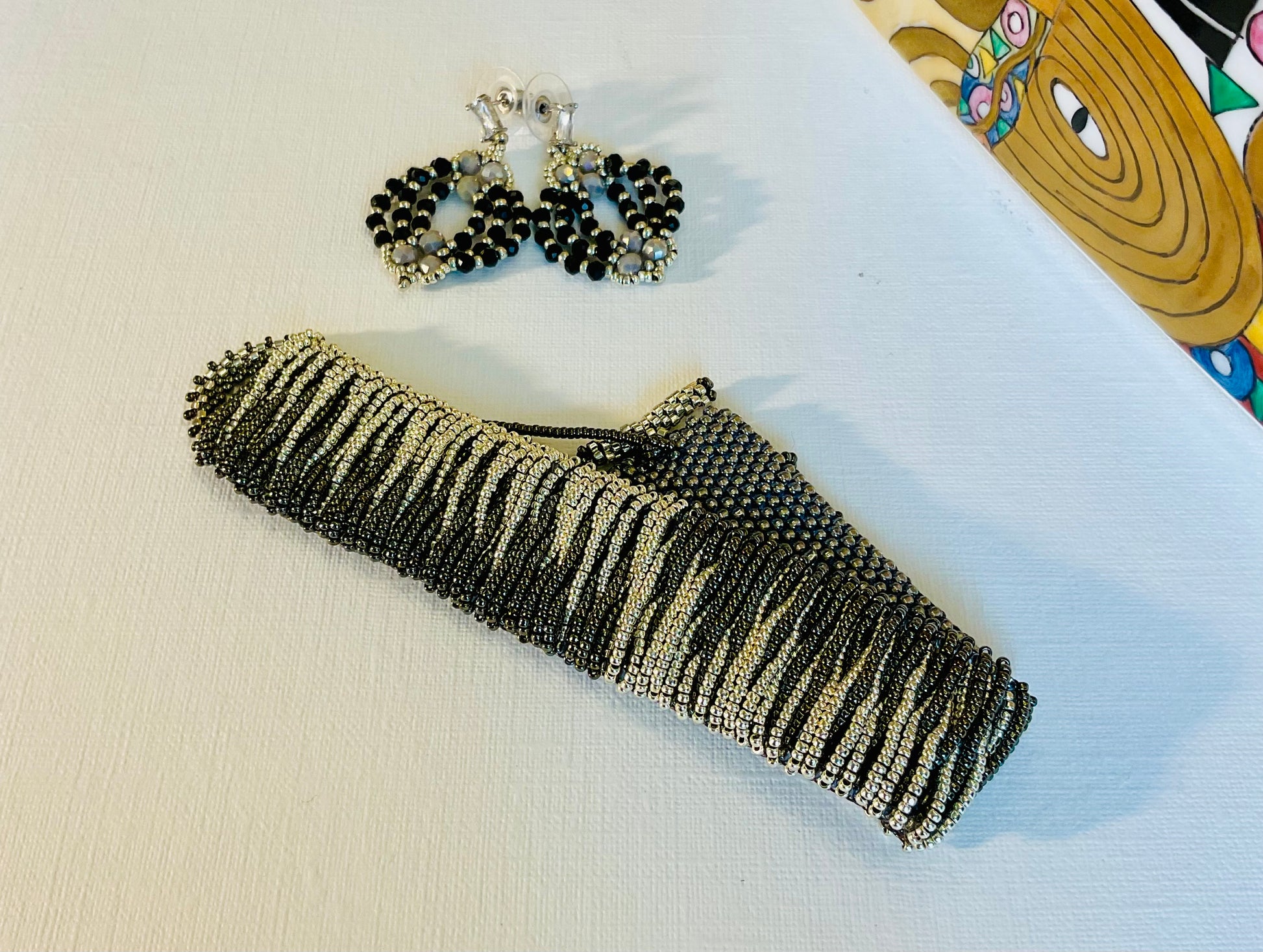 Bracciale con orecchini fatti a mano con perline in vetro Miyuki
