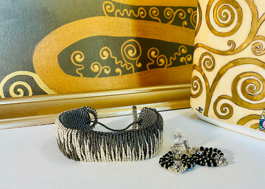 Bracciale con orecchini fatti a mano con perline in vetro Miyuki